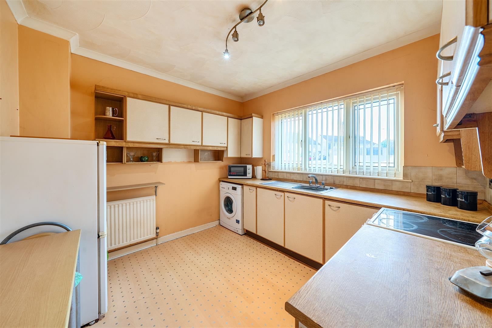 Ravenhill Road, Ravenhill, Swansea, SA5 5AJ